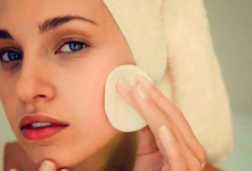 6 makeup tricks για τις μέρες που η επιδερμίδα σας δείχνει ταλαιπωρημένη
