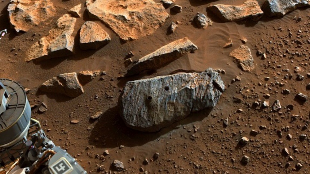 Μακρόχρονη έκθεση σε νερό «μαρτυρούν» τα πρώτα πέτρινα δείγματα από τον Άρη