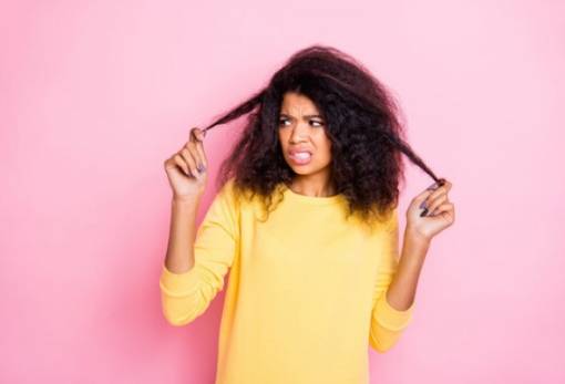 Hair hangover: Πώς να το αντιμετωπίσεις όταν συμβεί στα μαλλιά σου