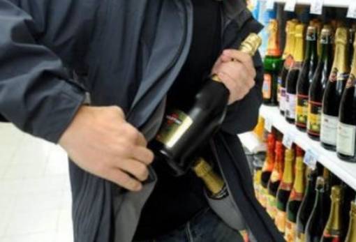 Επίδοξος κλέφτης αλκοόλ συνελήφθη στη Σπάρτη