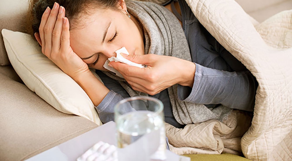 Κορωνοϊός και γρίπη Τα κοινά συμπτώματα και οι διαφορές τους